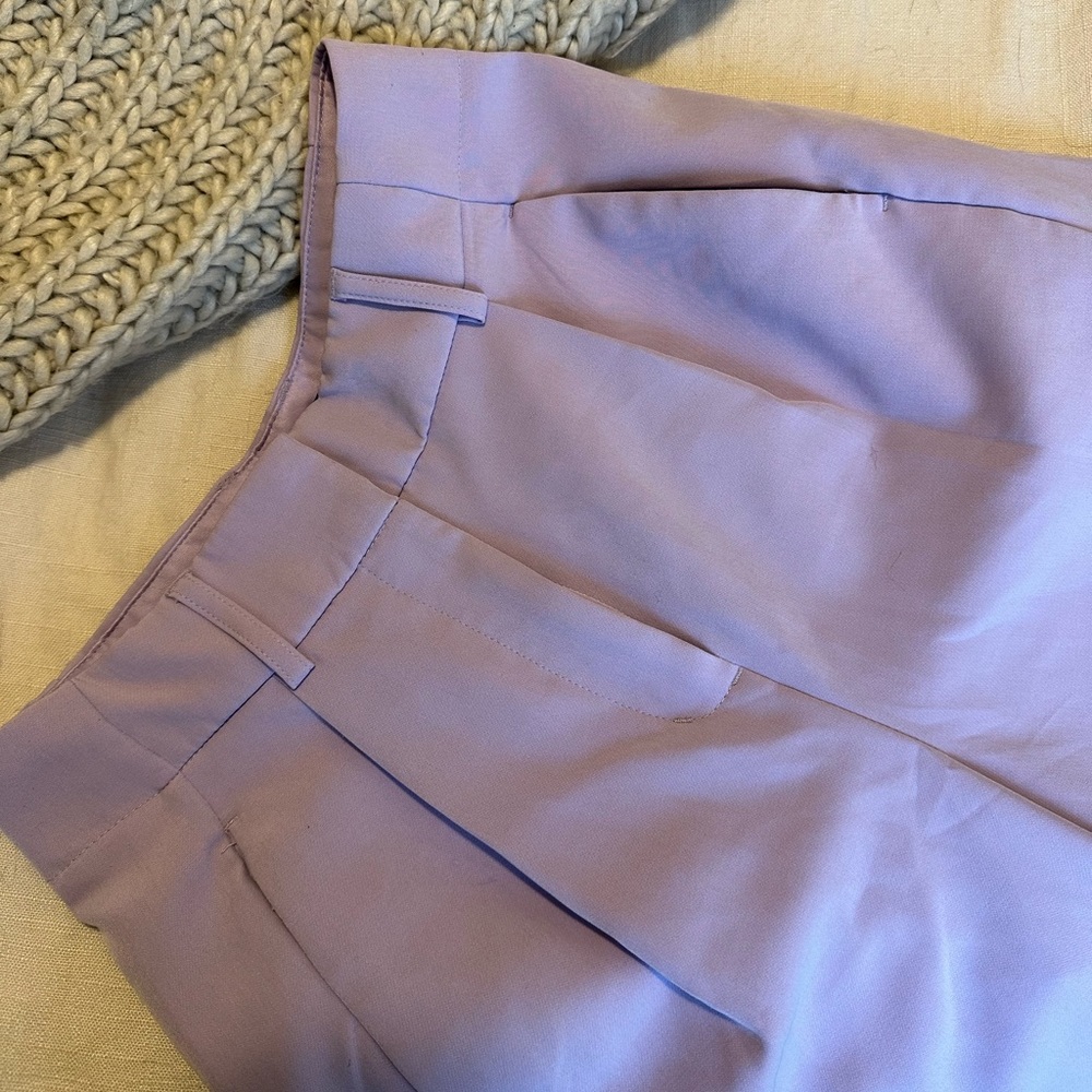 Express Pleated Ankle High Rise Editor size 00 short in lavender